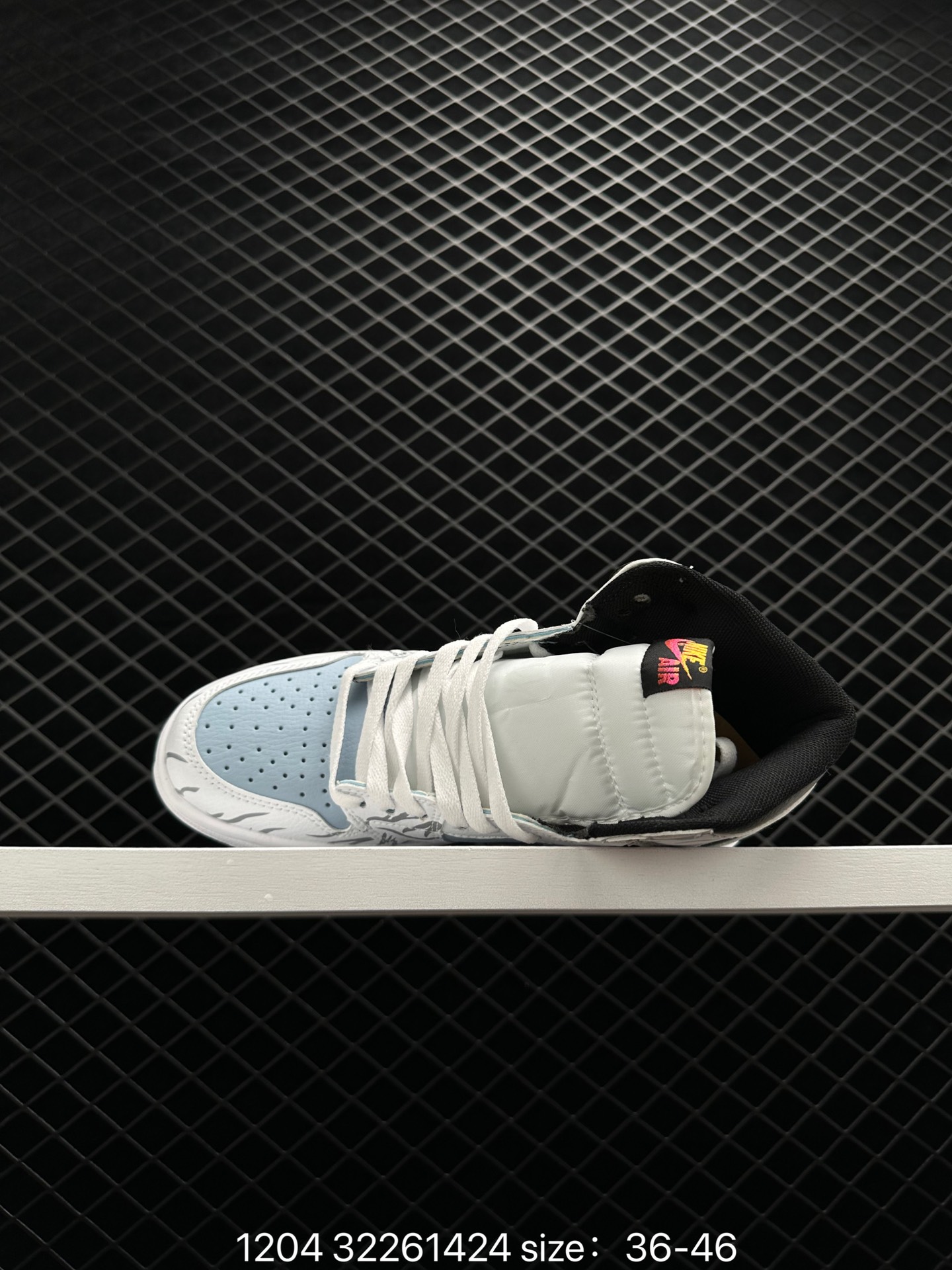 NIKE AIR JORDAN 1 MID AJ1